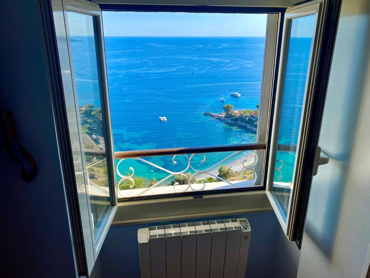 Kiss Of Sea - Balzi Rossi & Baia Beniamin Apartment เวนติมิญา ภายนอก รูปภาพ