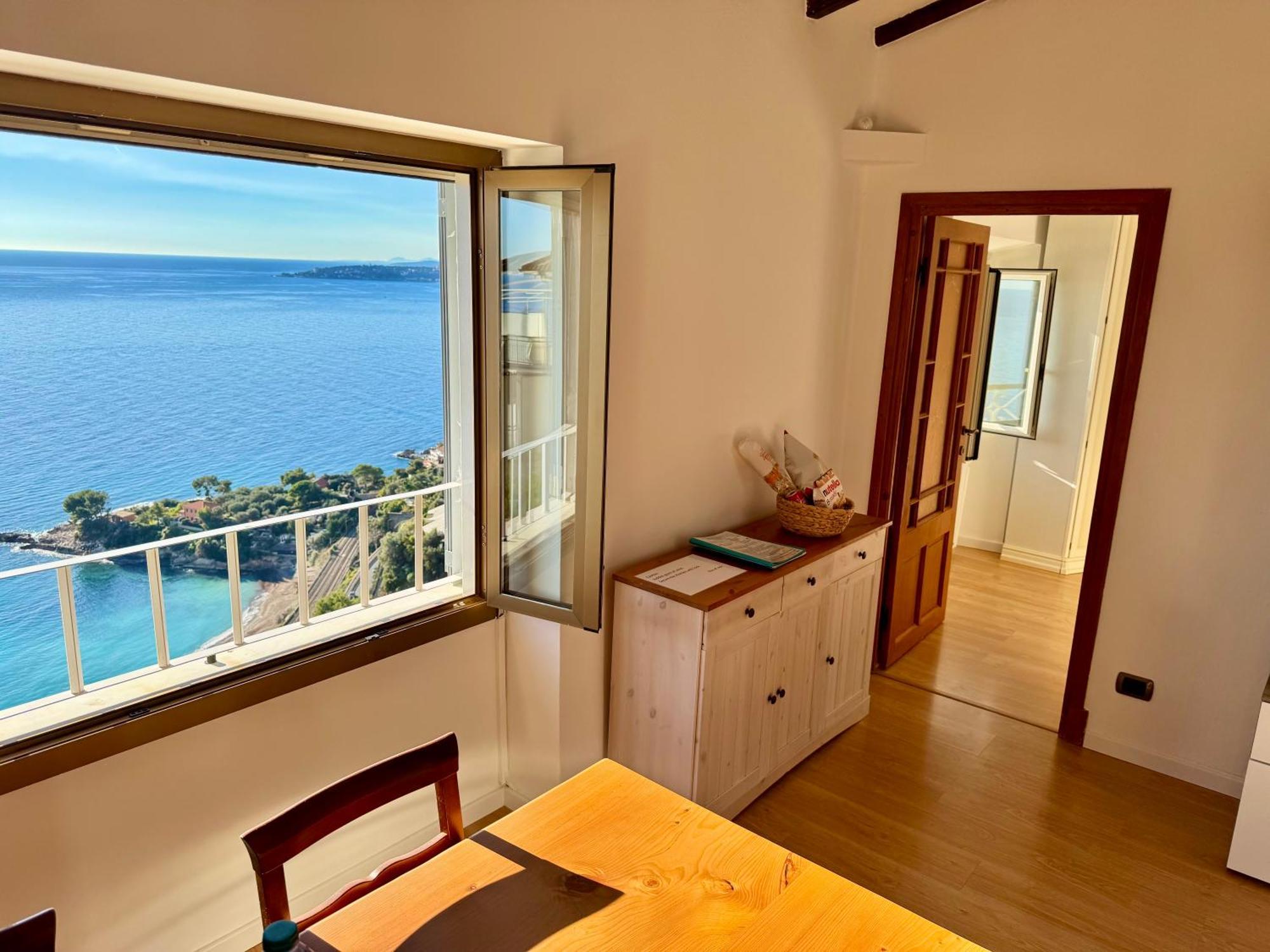 Kiss Of Sea - Balzi Rossi & Baia Beniamin Apartment เวนติมิญา ภายนอก รูปภาพ
